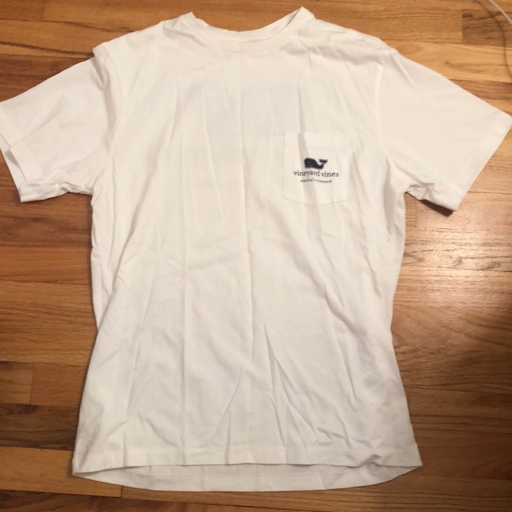 Vineyard Vines White T